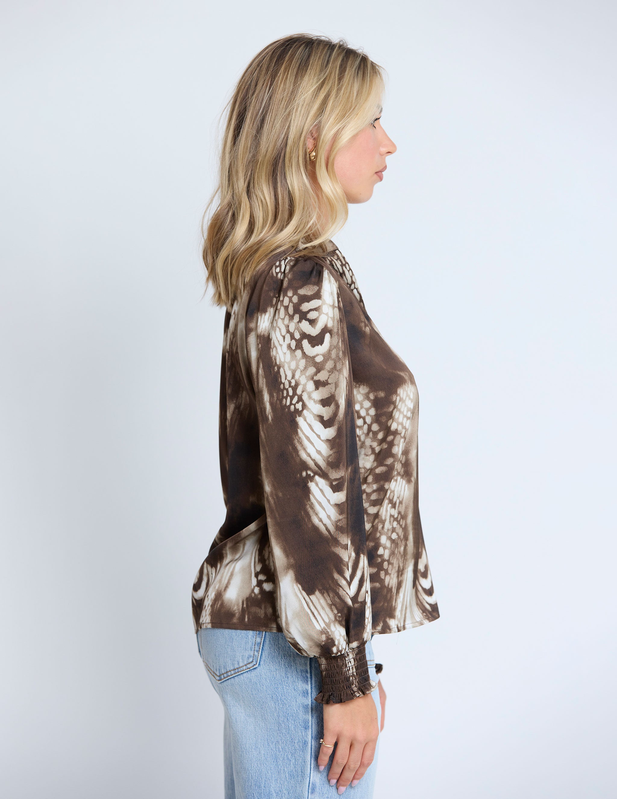 Jemma.atelier New Arrivalスパンコールフラワーニットジレ New Arrival】スパンコールフラワーニットジレ – jemma.atelier