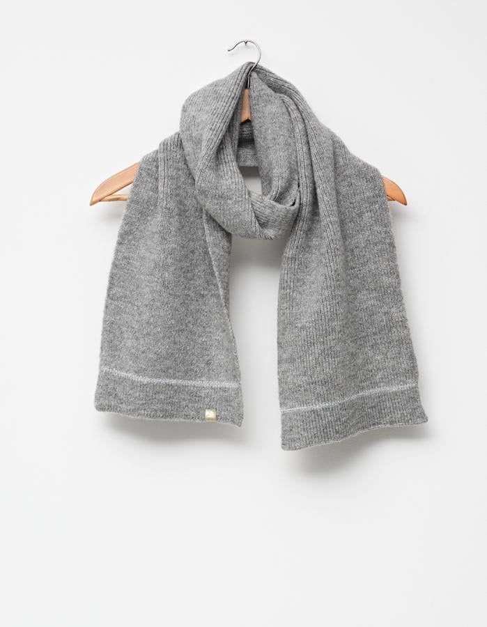 H&m hotsell scarves sale